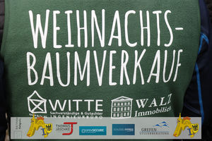 191215_300_Weihnachtsbaumverkauf zugunsten Hospiz am Iterbach-1004.jpg
