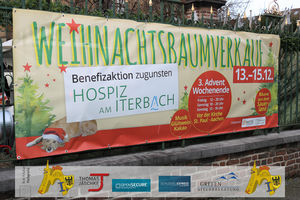 191215_300_Weihnachtsbaumverkauf zugunsten Hospiz am Iterbach-1002.jpg